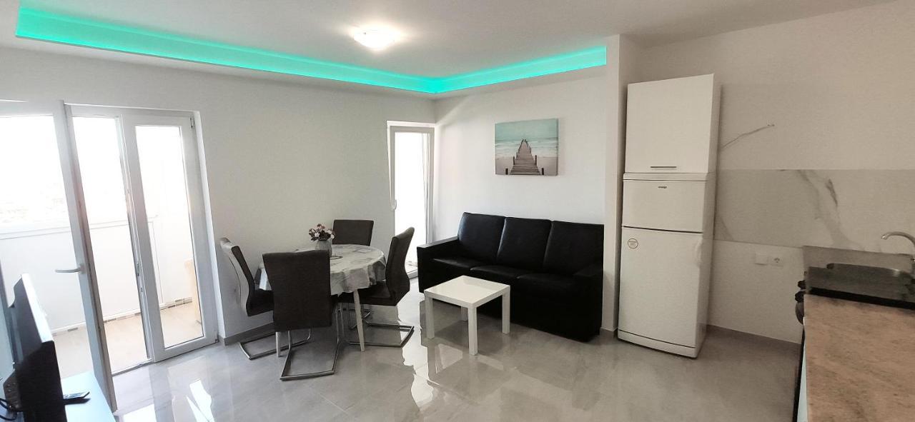 Apartment Dolores Makarska Buitenkant foto