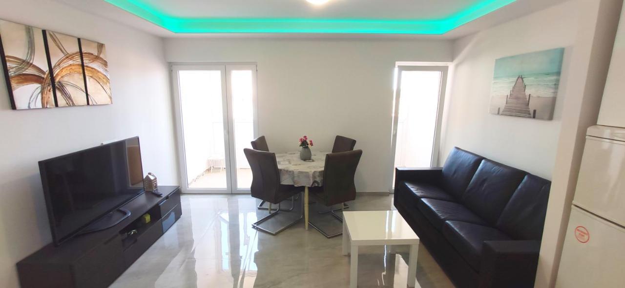 Apartment Dolores Makarska Buitenkant foto